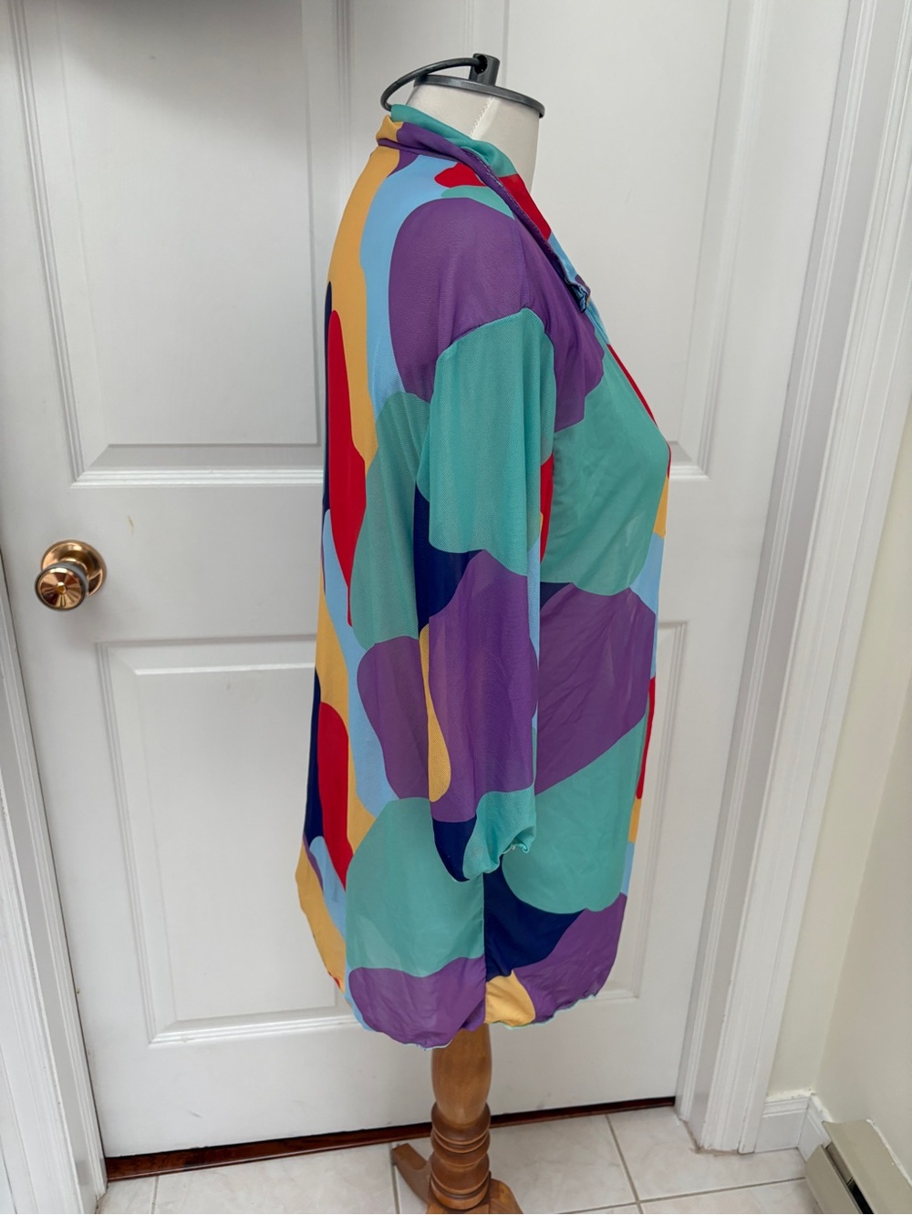 Colorful Abstract Print ladies Shirt & Shorts Set - Multicolor cover up - Picture 3 of 7